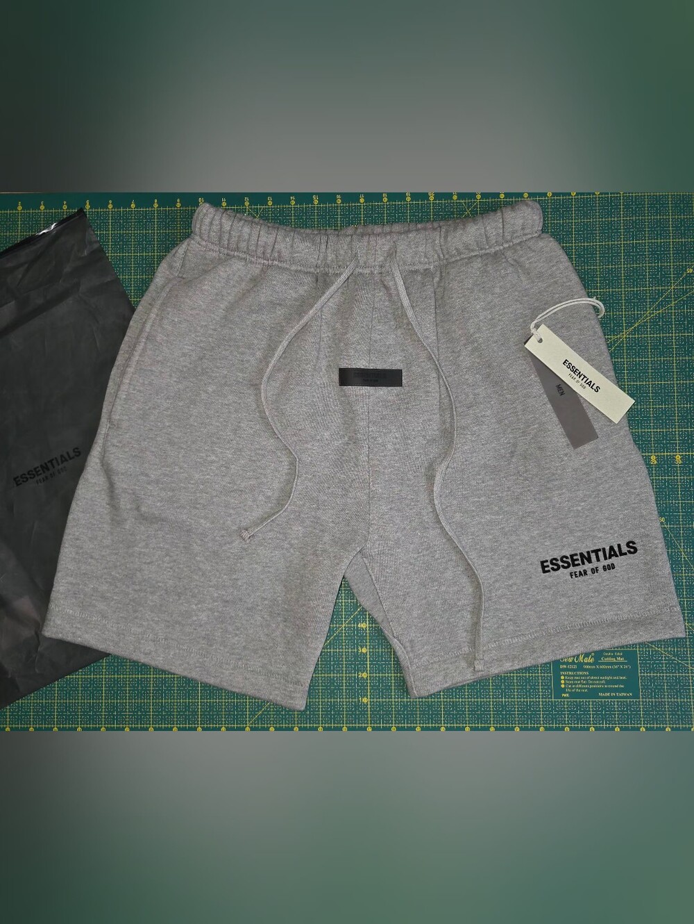 Essentials shorts